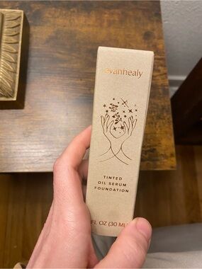 Tinted Oil Serum Foundation - Neutral Beige shade 15